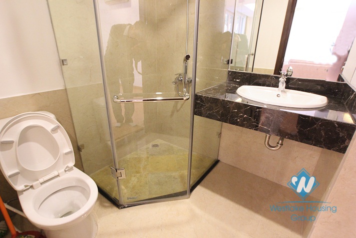 Nice 3 bedroom apartment for lease on Dang Thai Mai, Tay Ho, Ha Noi